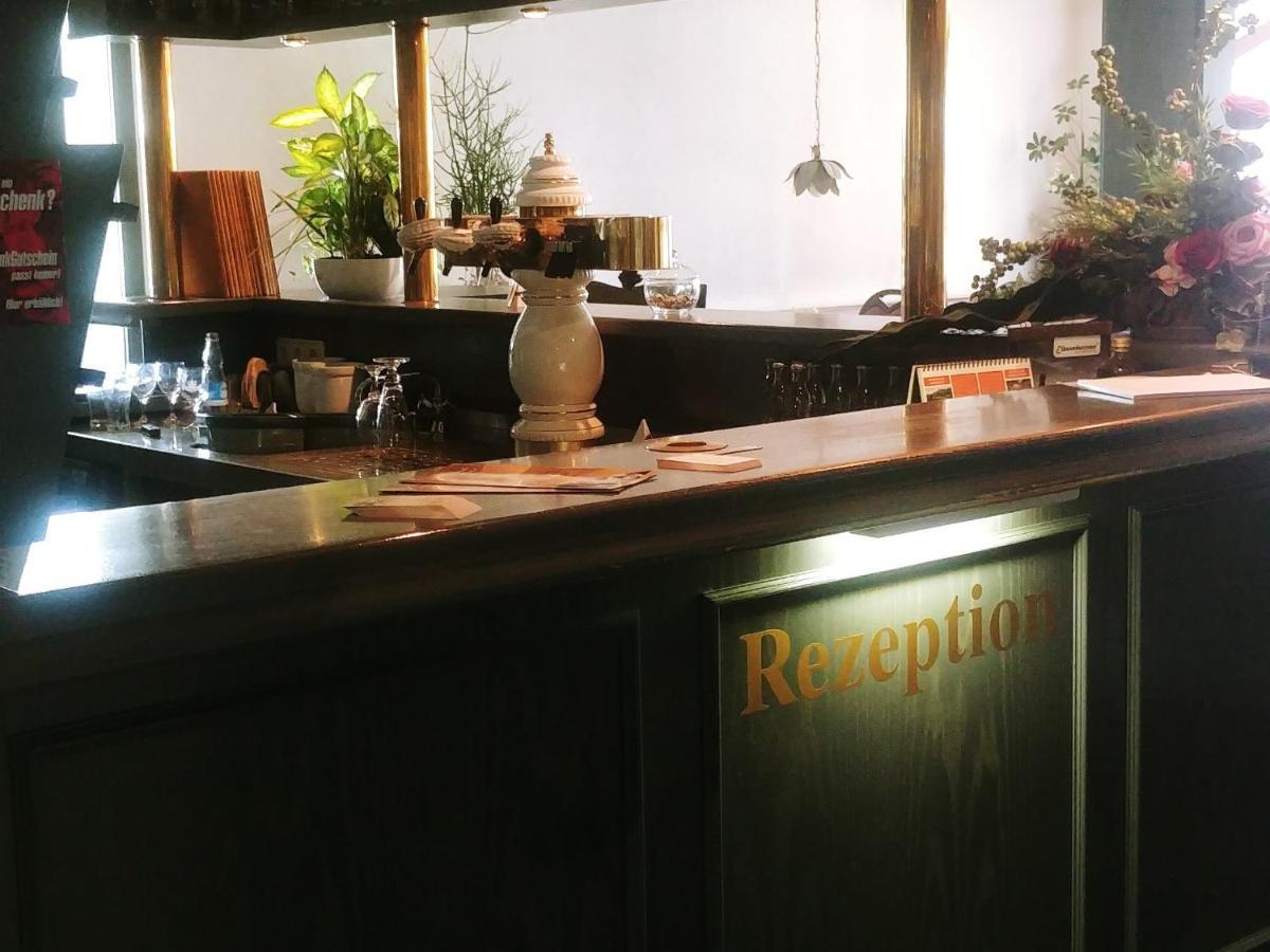 Waldhotel & Restaurant Bergschlosschen Hetzdorf Екстериор снимка