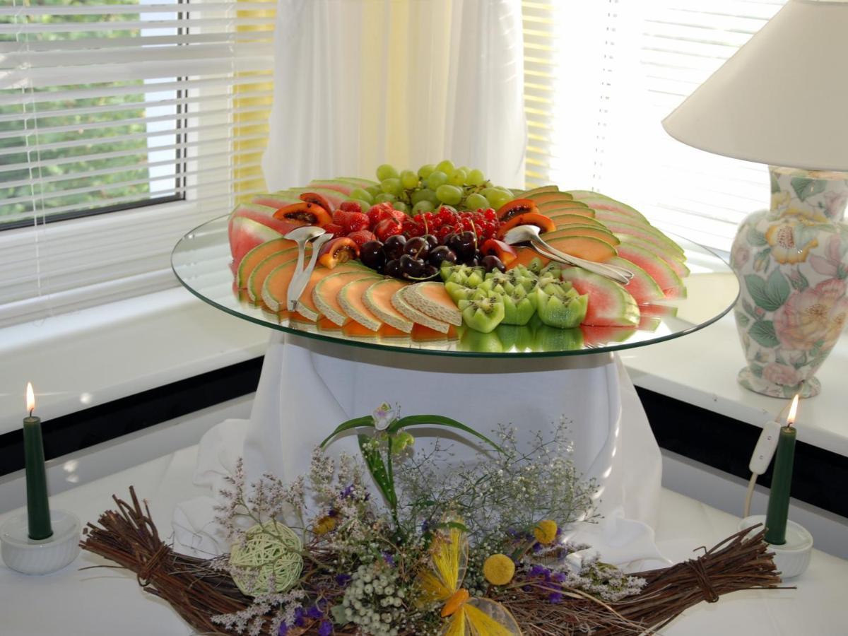 Waldhotel & Restaurant Bergschlosschen Hetzdorf Екстериор снимка