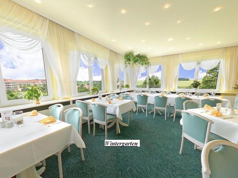 Waldhotel & Restaurant Bergschlosschen Hetzdorf Екстериор снимка