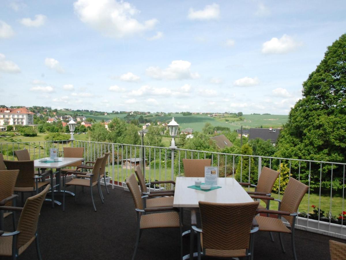 Waldhotel & Restaurant Bergschlosschen Hetzdorf Екстериор снимка